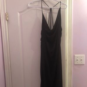 FASHION NOVA BLACK MID DRESS